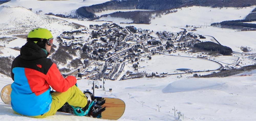 Découvrez Chalet Ma Cambuse à Super Besse pour les amateurs de snowboard !