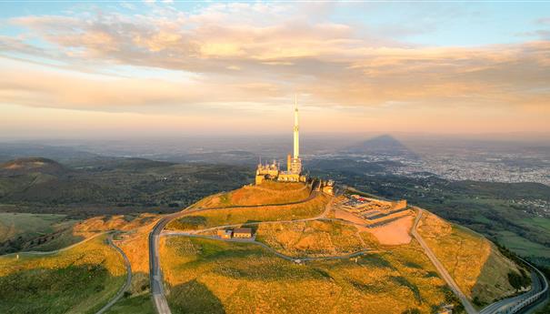 Puy de Dôme - Sommet à Orcines - Vue Exceptionnelle - Panorama Magique