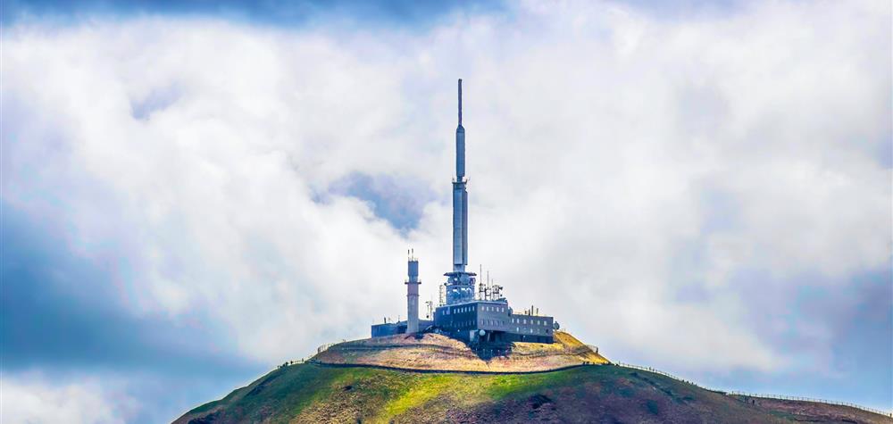 Sommet du Puy de Dôme : Vue Exceptionnelle sur la Chaîne des Puys